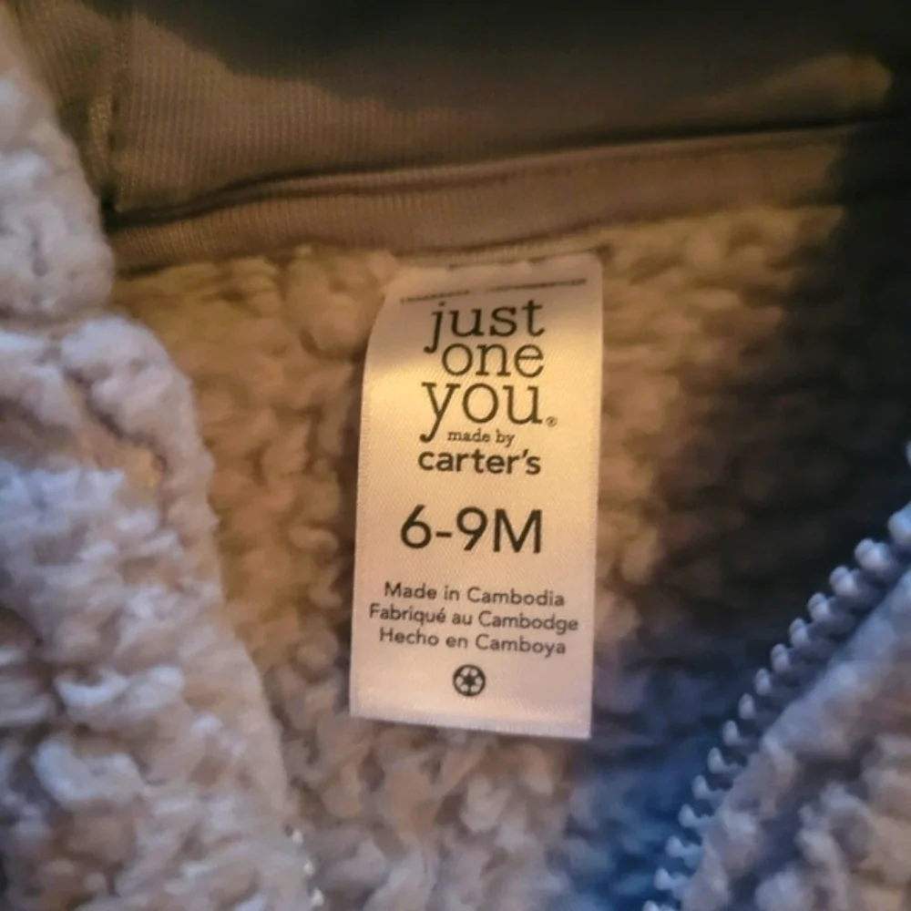 Carter's full Zip sherpa hoodie size 6-9 months